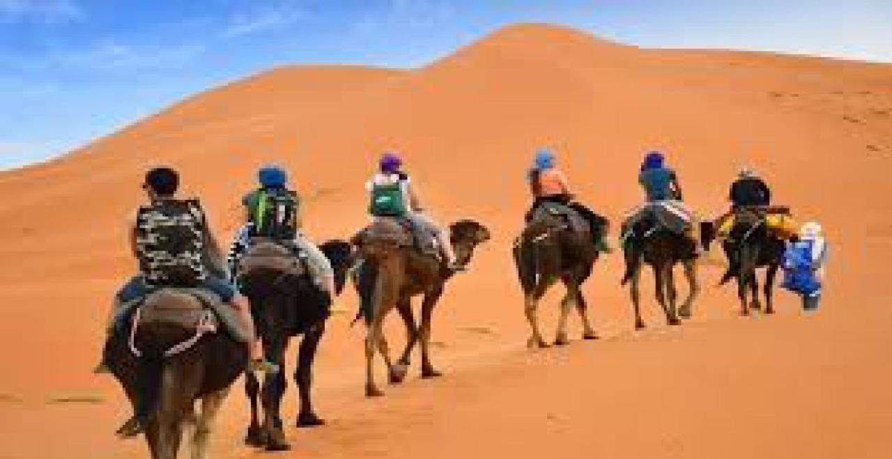 Les Pyramides Hotel Merzouga Exterior foto